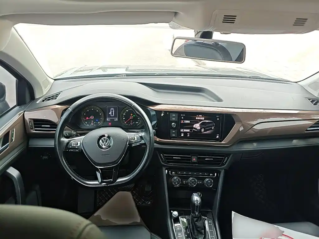 Volkswagen Tharu — миниатюра 10