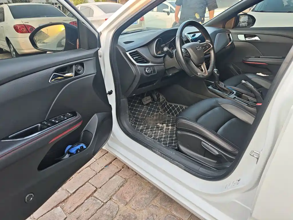 Chevrolet Monza — миниатюра 16