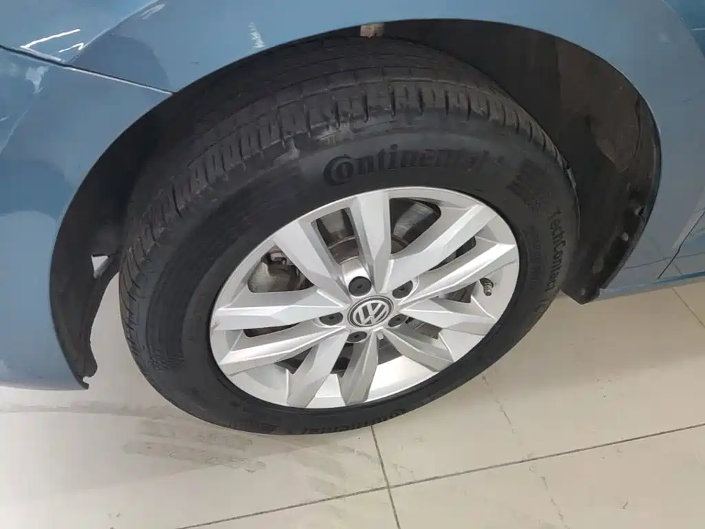 Volkswagen Touran — миниатюра 23