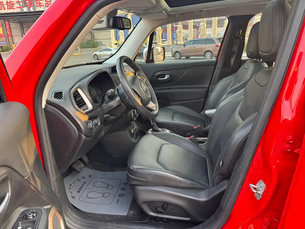 Jeep Renegade — миниатюра 4