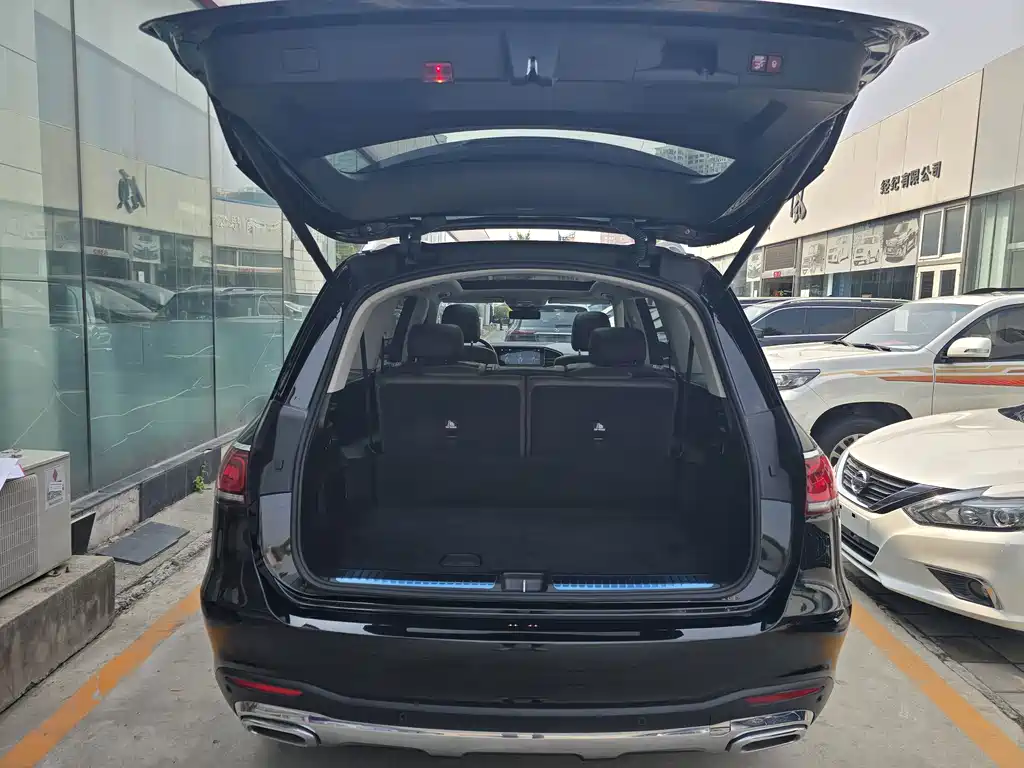 Mercedes-Benz GLS — миниатюра 13