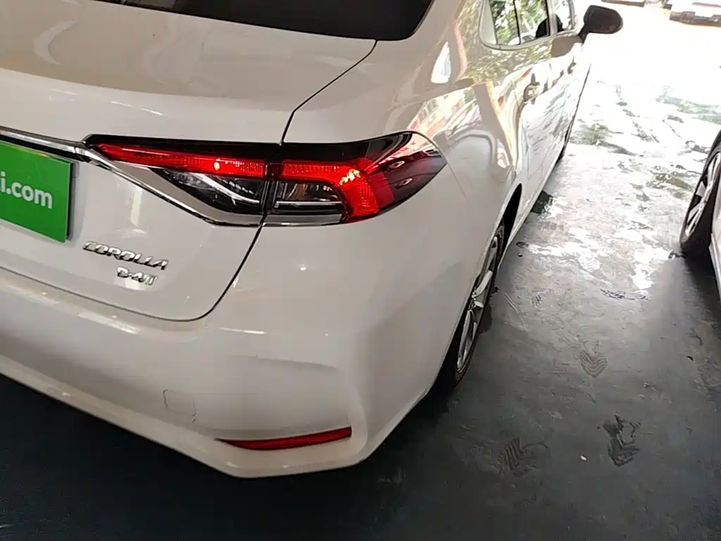 Toyota Corolla — миниатюра 8