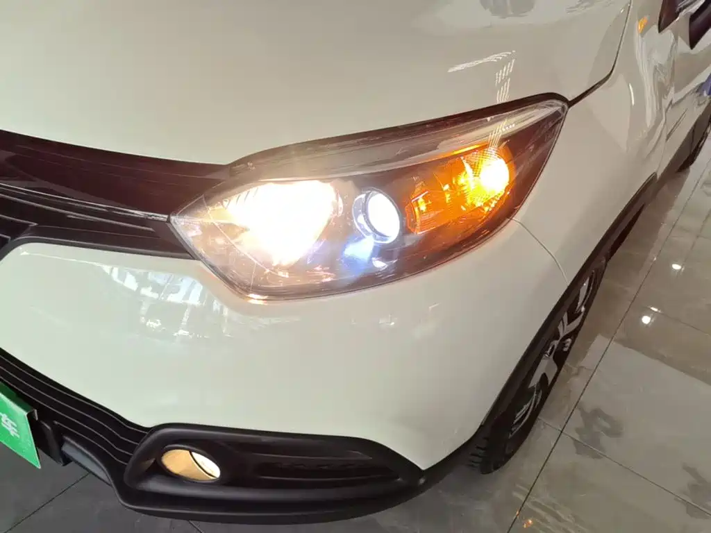 Renault Captur — миниатюра 24