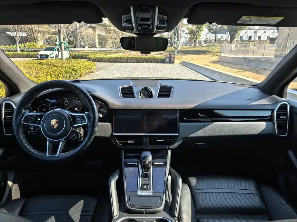 PORSCHE CAYENNE NEW ENERGY