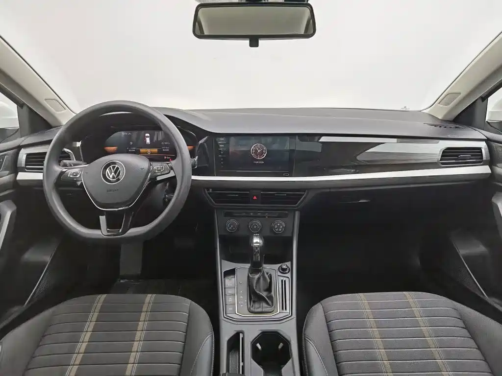Volkswagen Lavida — миниатюра 5