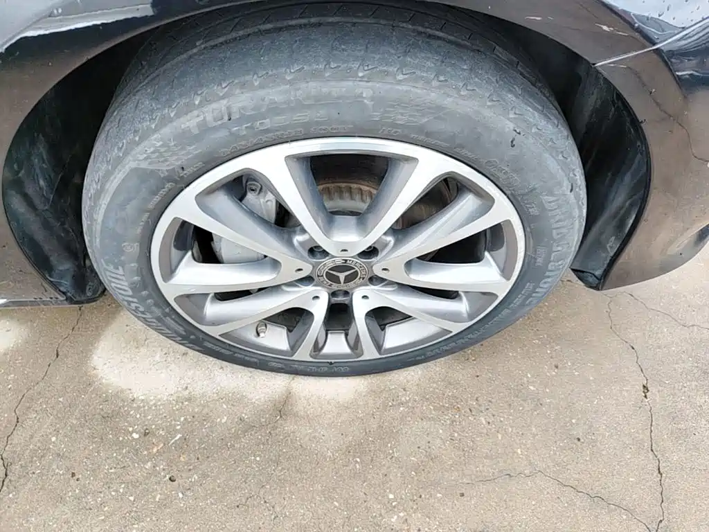 Mercedes-Benz E-Class — миниатюра 12
