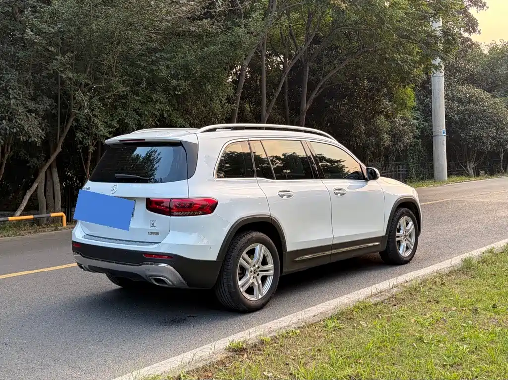 Mercedes-Benz GLB — миниатюра 4