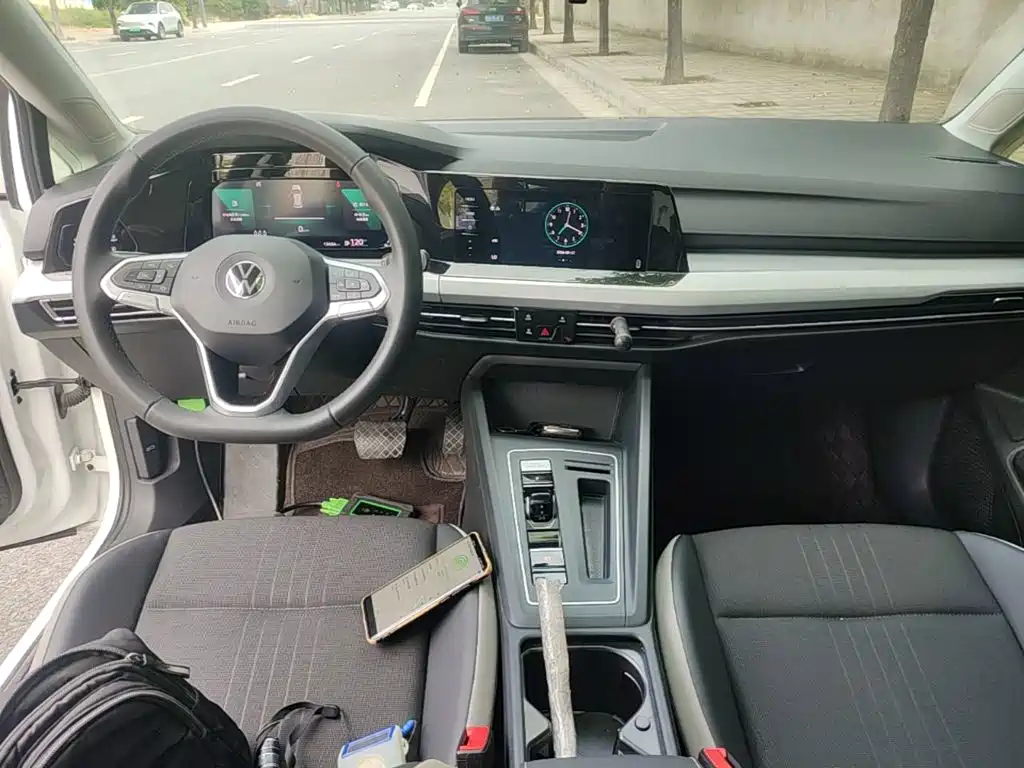 Volkswagen Golf — миниатюра 10