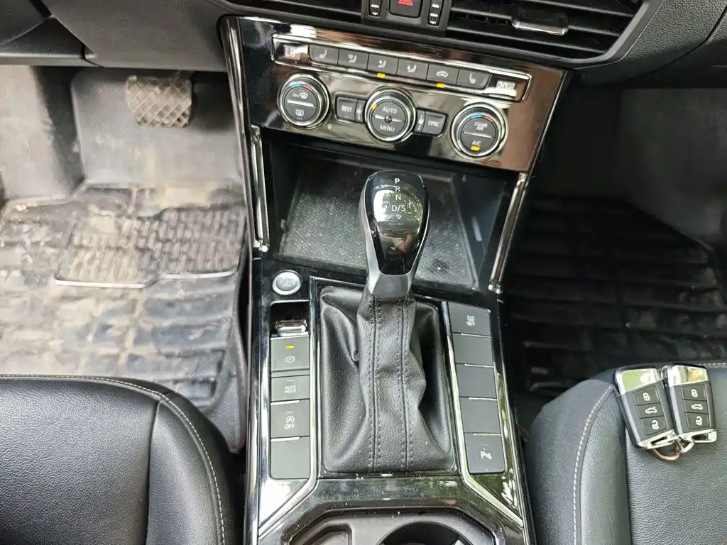 Volkswagen Passat — миниатюра 14
