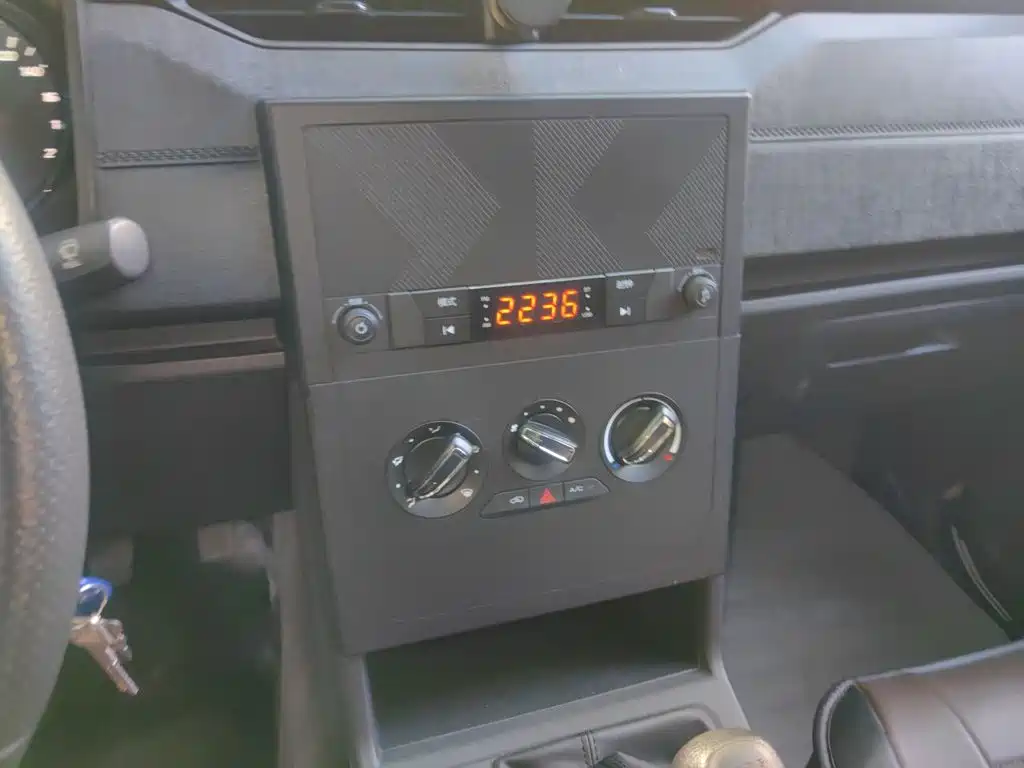 Wuling Hongguang PLUS — миниатюра 9