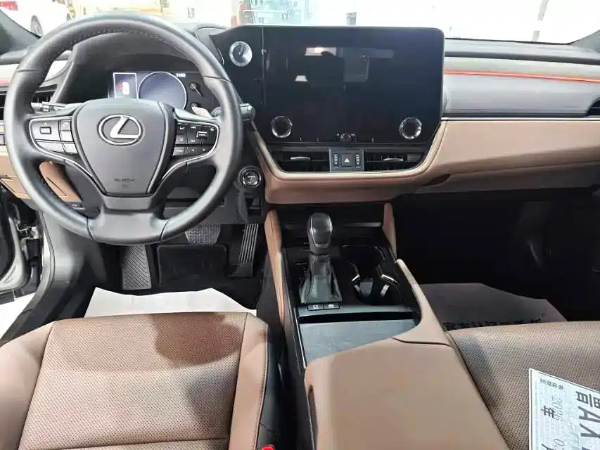Lexus ES — миниатюра 5