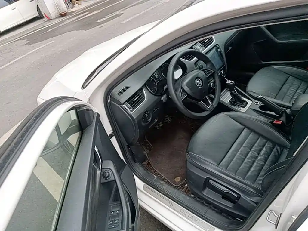 Skoda Octavia — миниатюра 16