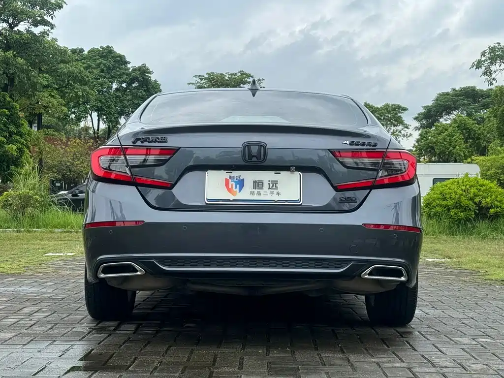 Honda Accord — миниатюра 20
