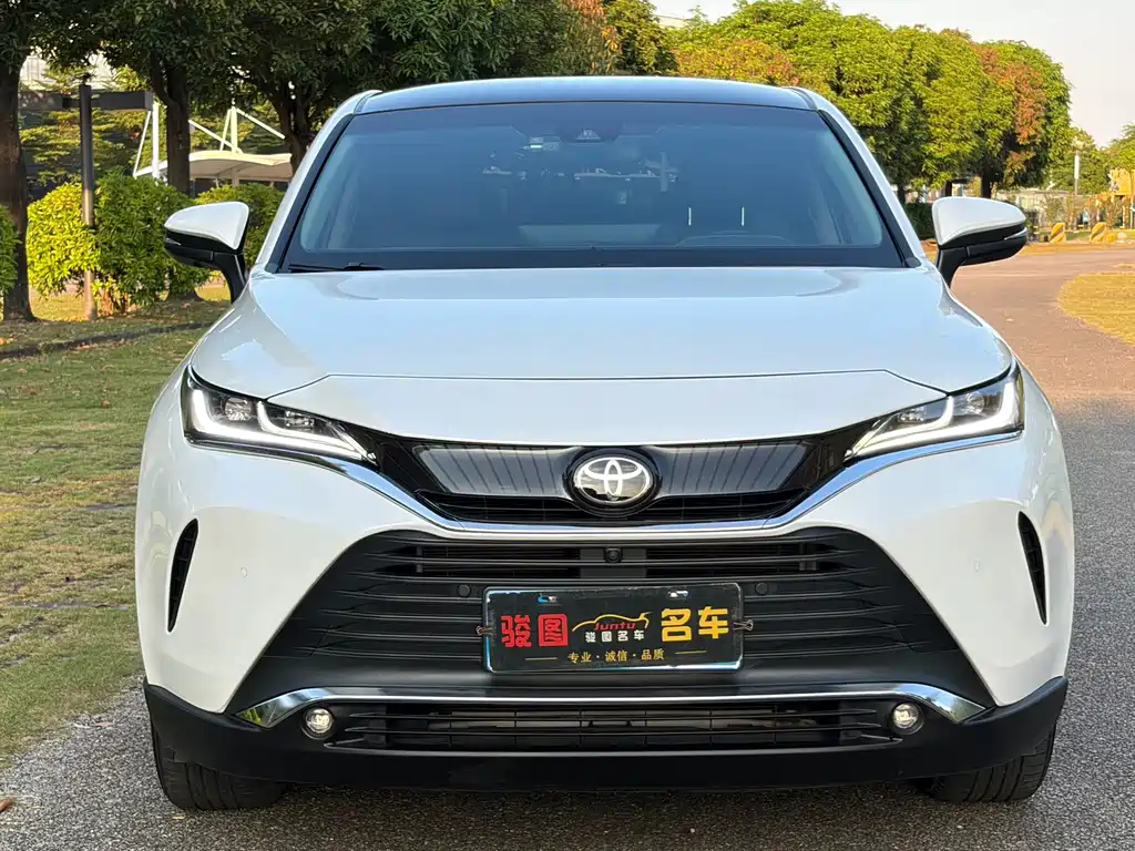 Toyota Harrier — миниатюра 2