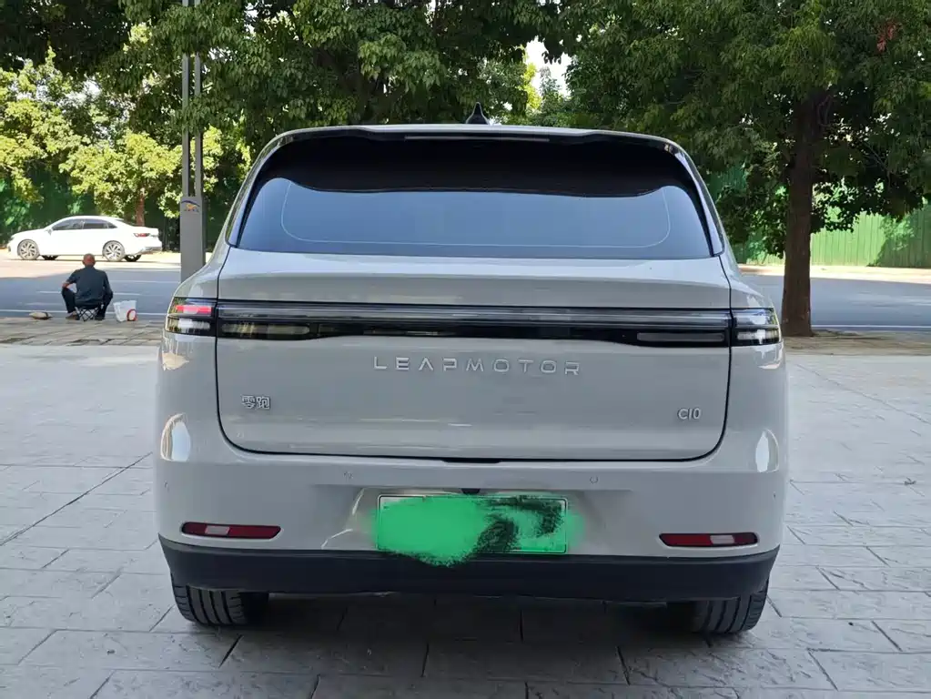 Leapmotor Leapmotor C10 — миниатюра 7