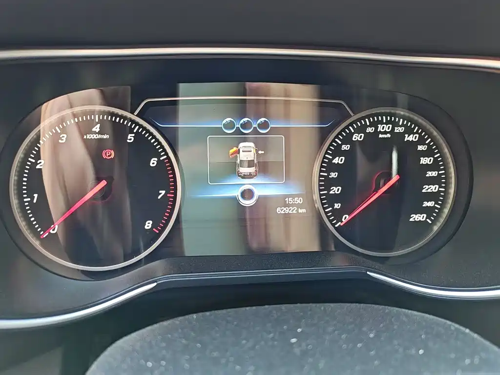 Hongqi Hongqi H5 — миниатюра 5