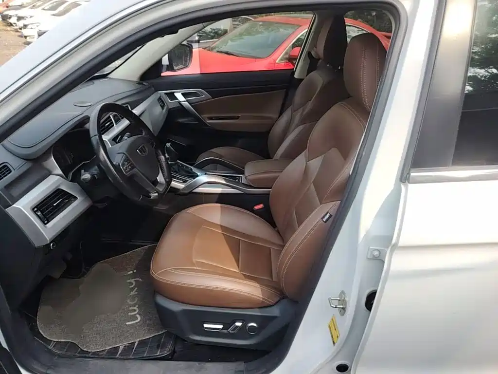 Geely Boyue — миниатюра 15