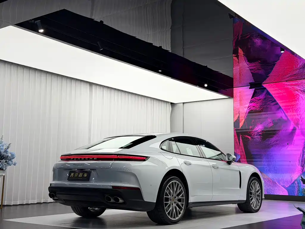 Porsche Panamera — миниатюра 8