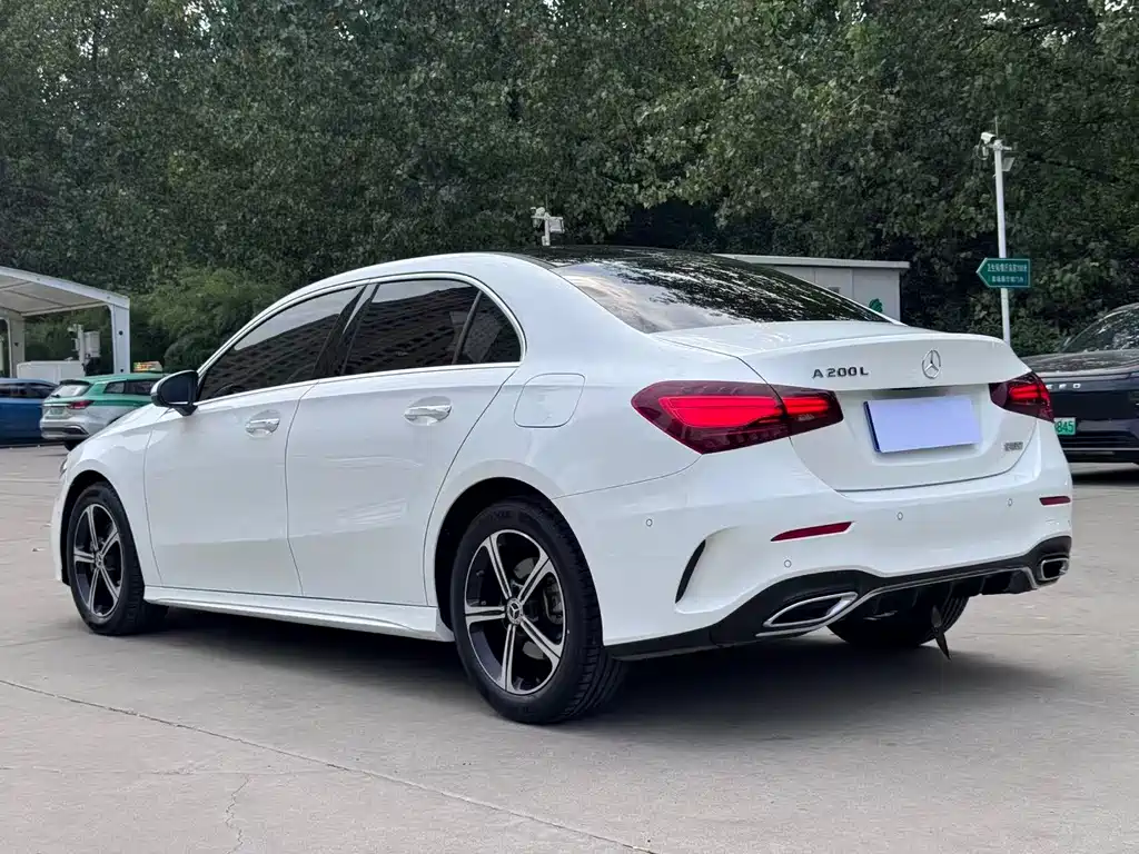 Mercedes-Benz A-Class — миниатюра 14