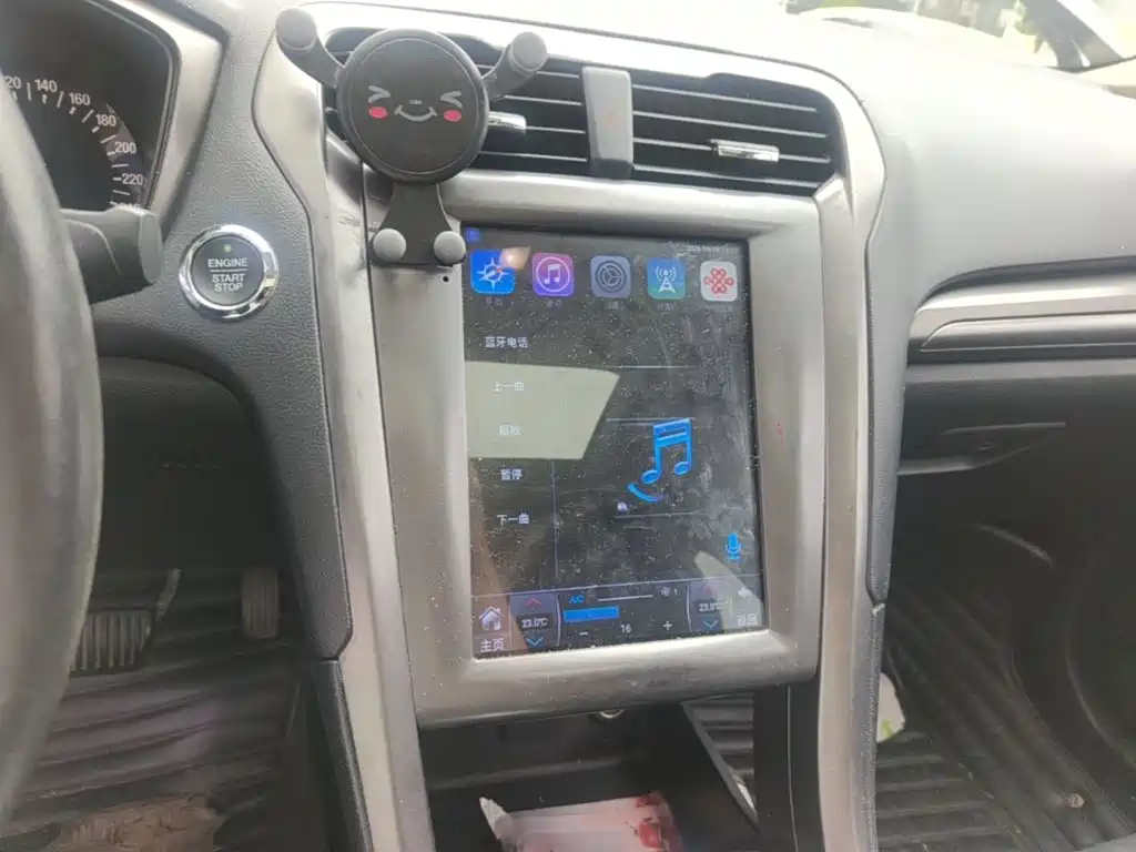 Ford Mondeo — миниатюра 13