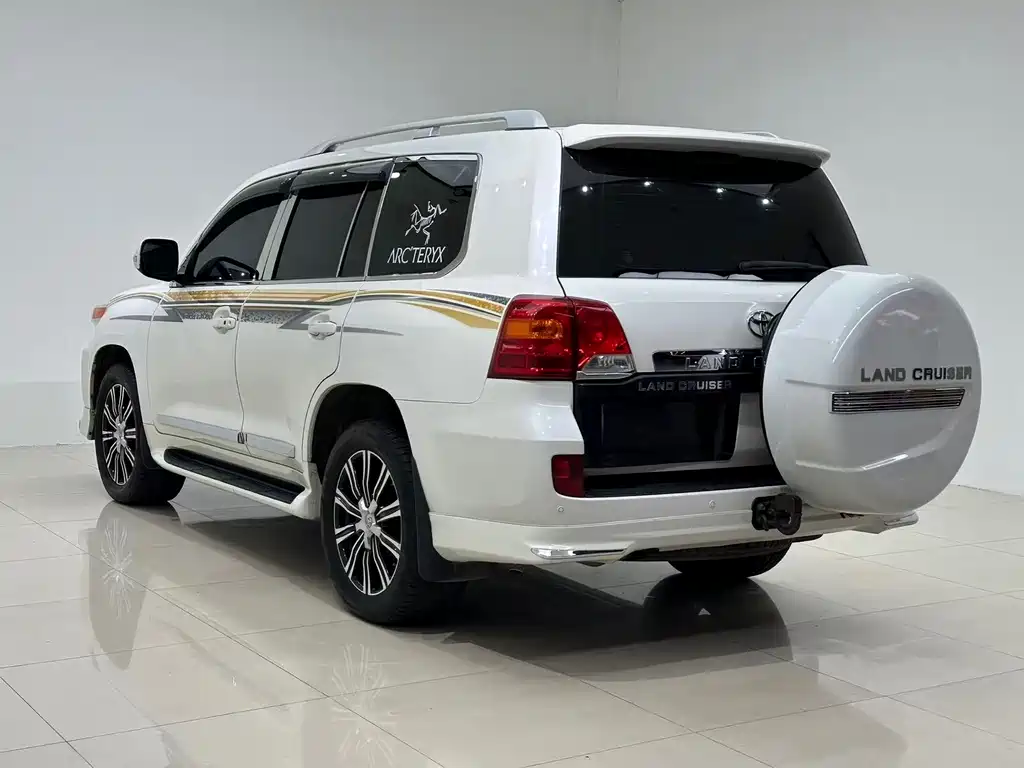 Toyota Land Cruiser — миниатюра 4
