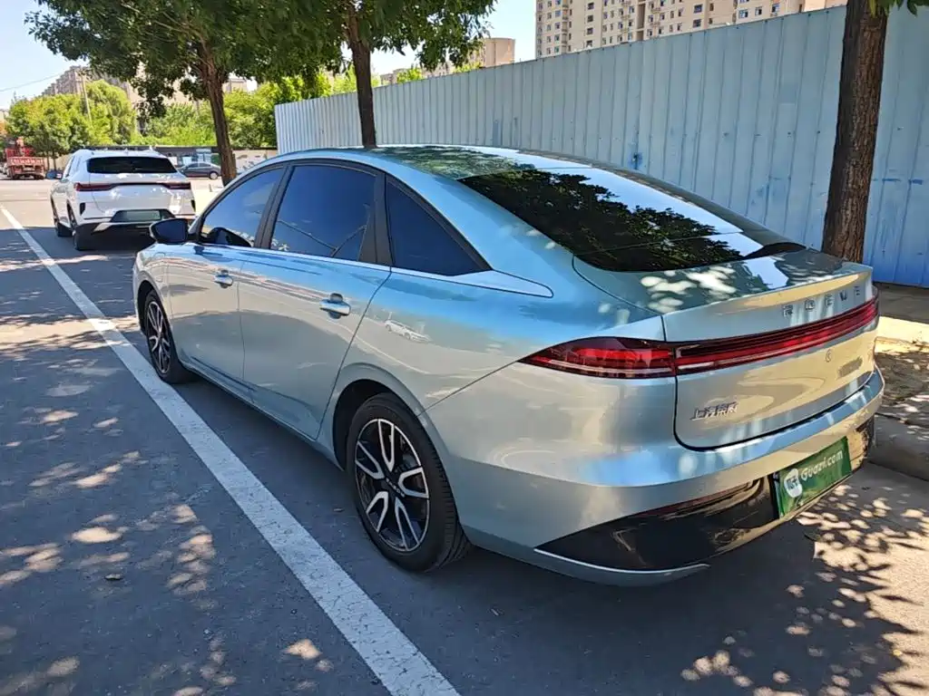 Roewe Young Wai D6 — миниатюра 5