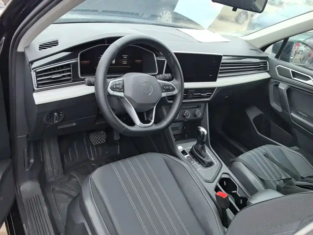 Volkswagen Tiguan L — миниатюра 10