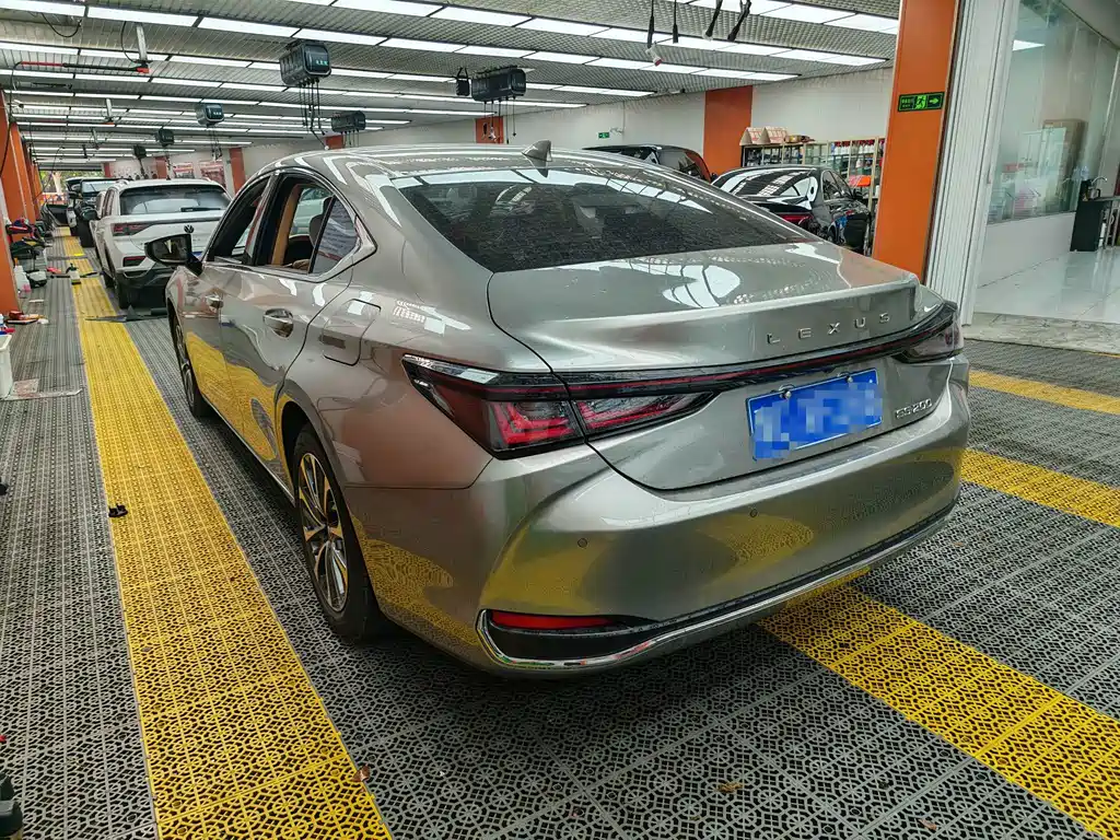 Lexus ES — миниатюра 3