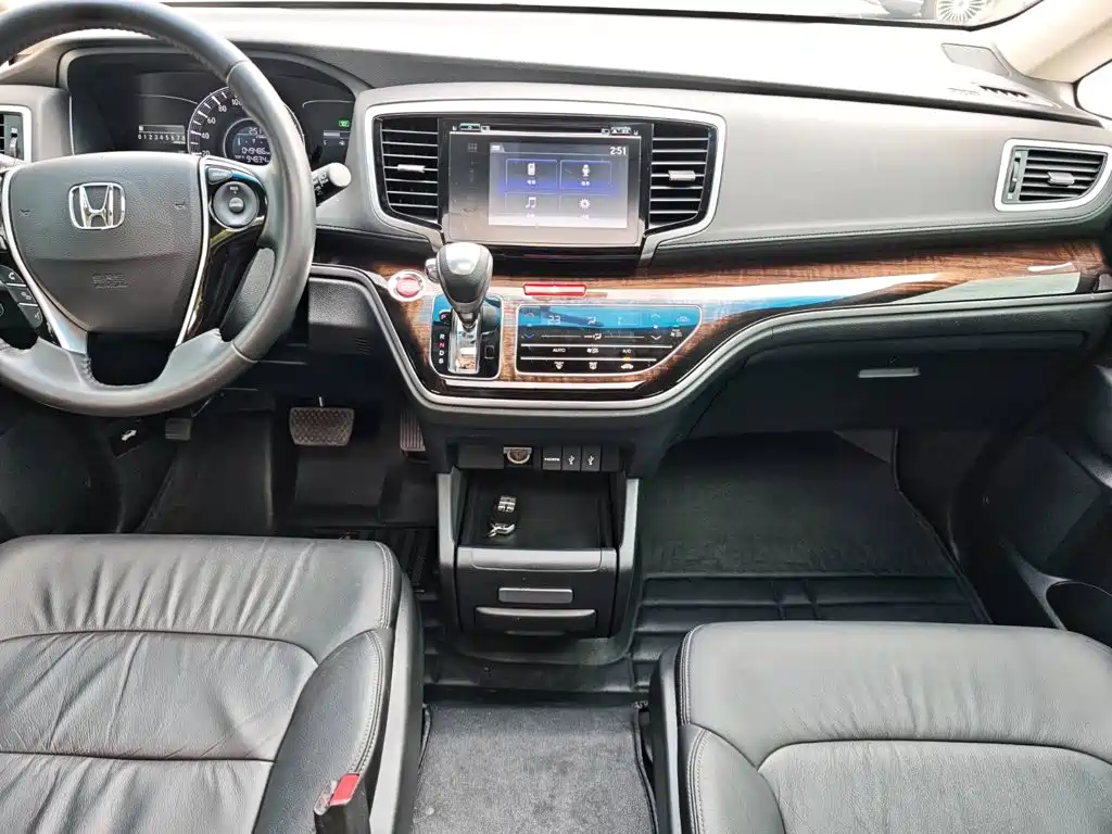 Honda Odyssey — миниатюра 17