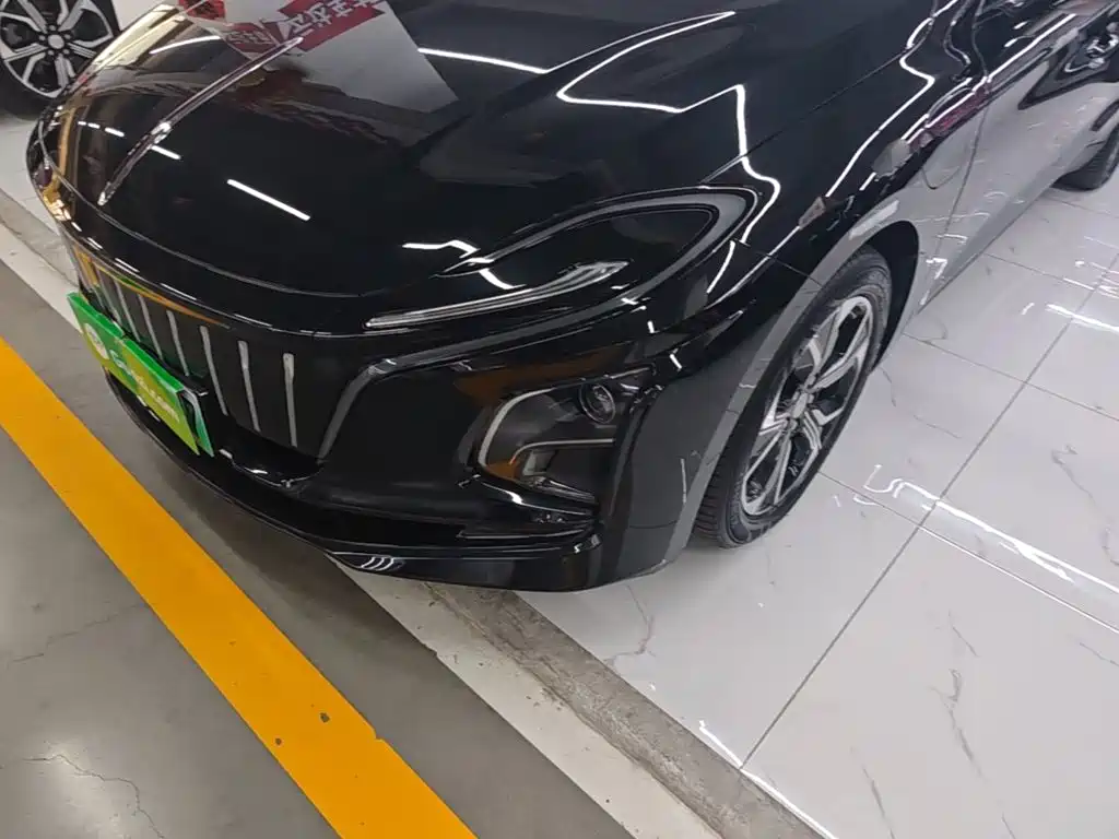 Hongqi Hongqi E-QM5 — миниатюра 24