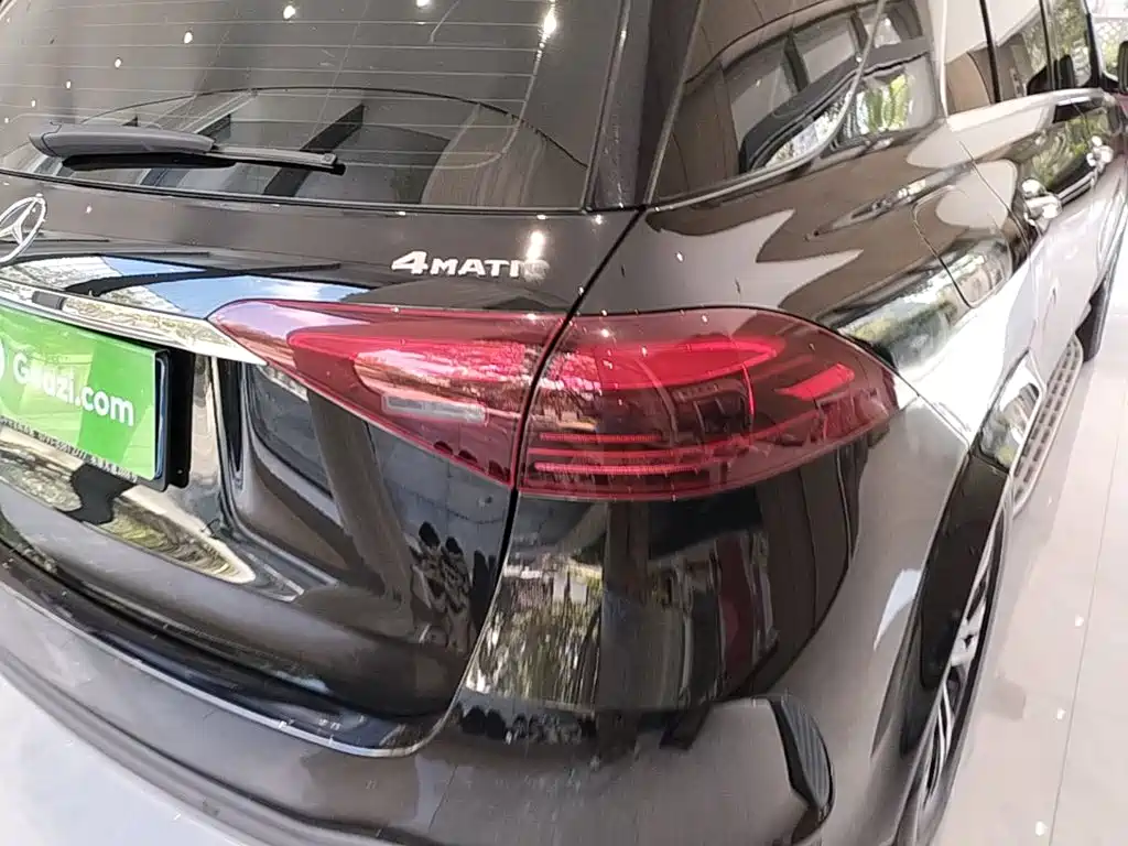 Mercedes-Benz GLE (Import) — миниатюра 8
