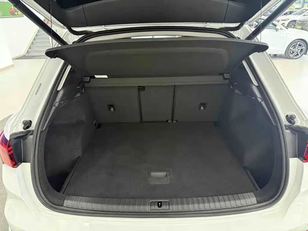 Audi Q3 — миниатюра 15