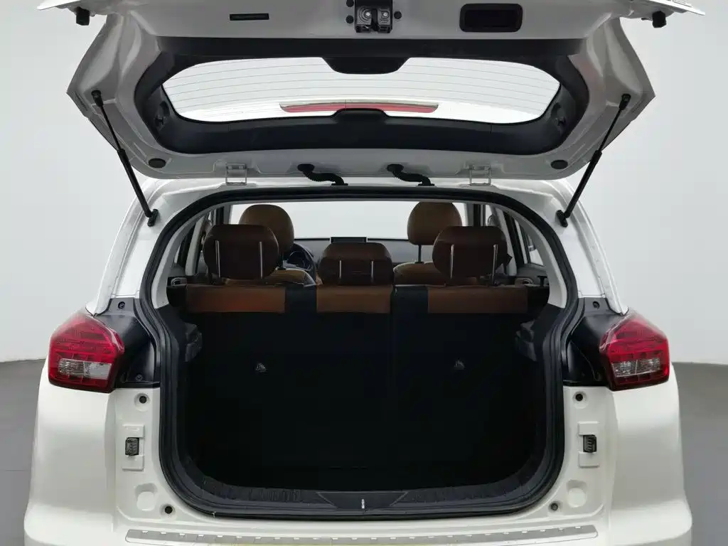 BAIC Senova X35 — миниатюра 16