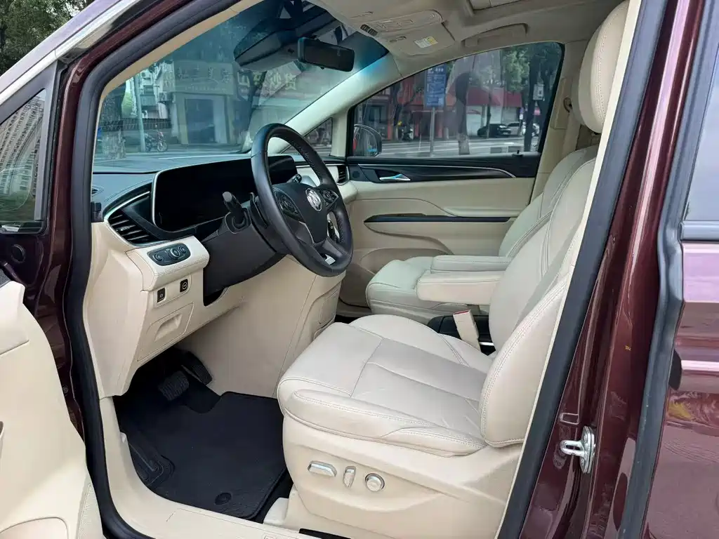 Buick GL8 — миниатюра 4