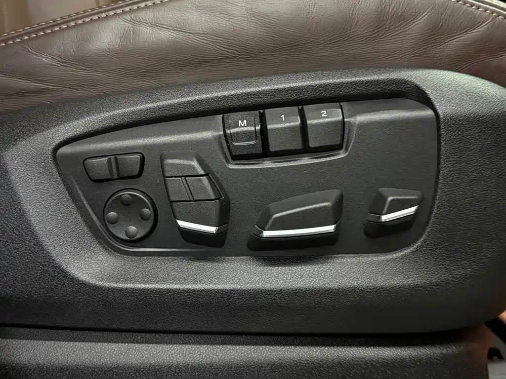 BMW X5 (Import) — миниатюра 12