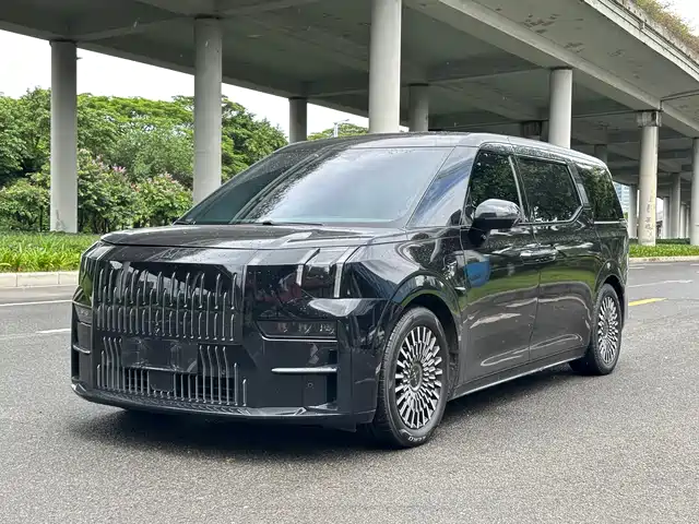 2023 Zeekr 009