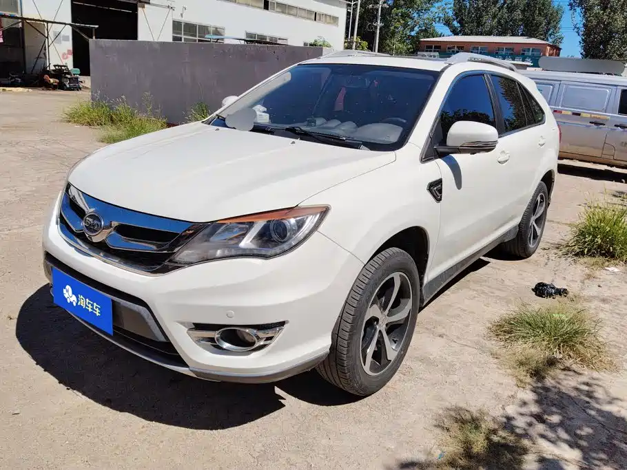 BYD S7