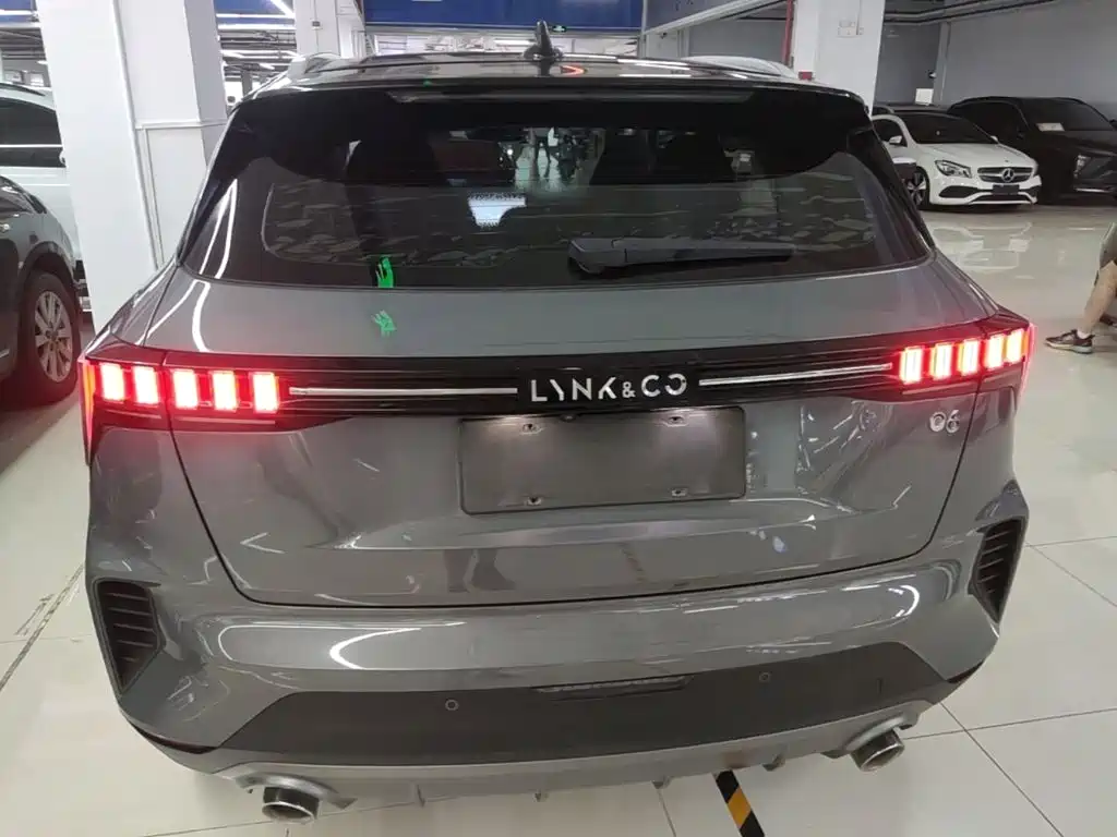 Lynk & Co 06 — миниатюра 4