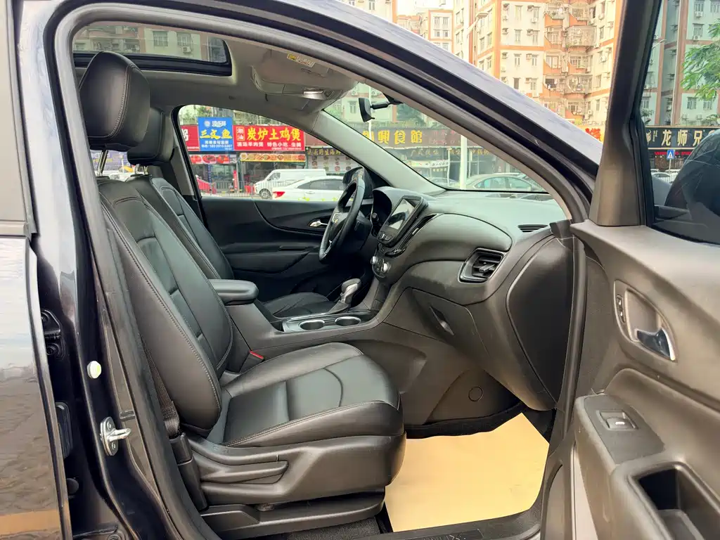Chevrolet Equinox — миниатюра 14