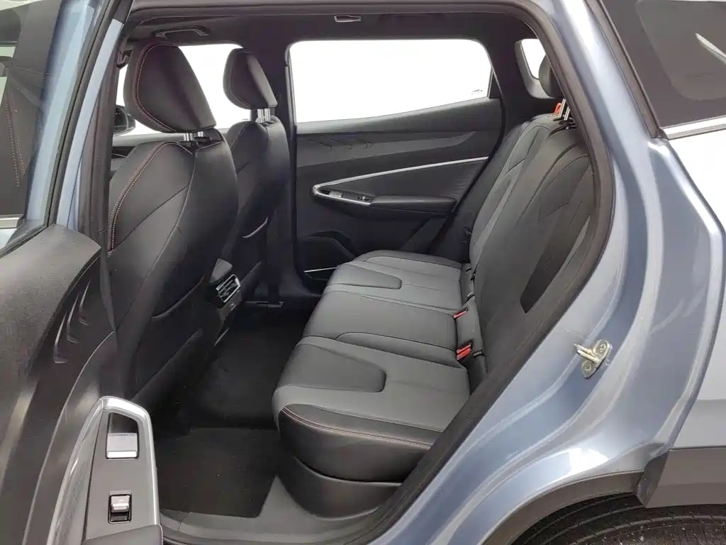 Geely Boyue — миниатюра 15