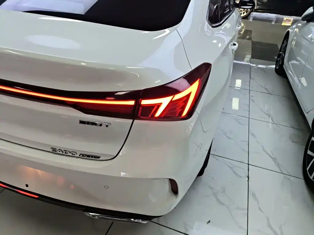 Changan Eado — миниатюра 8