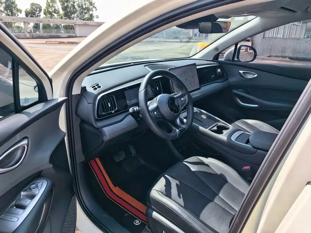 BYD Sealion 05 EV — миниатюра 17