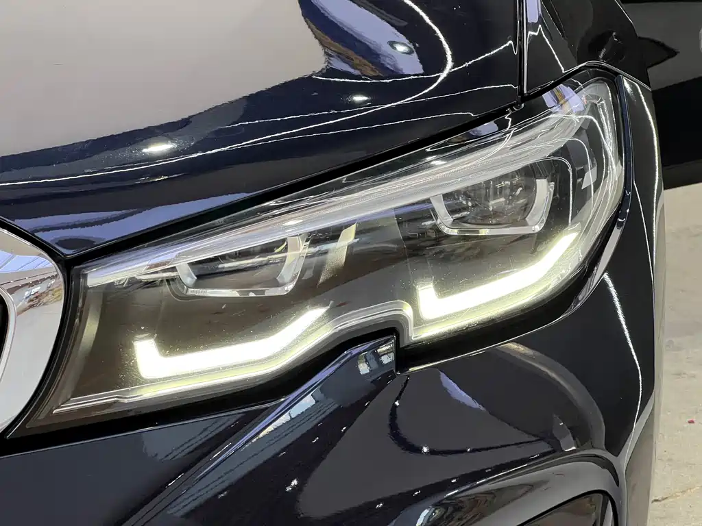 BMW 3 Series — миниатюра 10