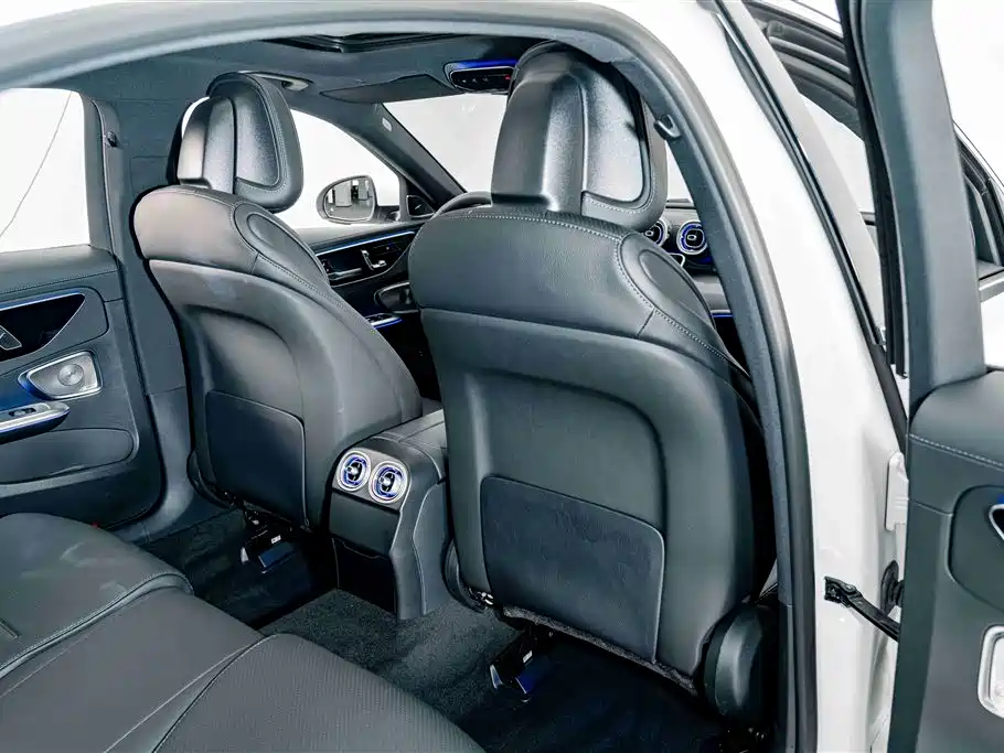 Mercedes-Benz C-Class — миниатюра 19