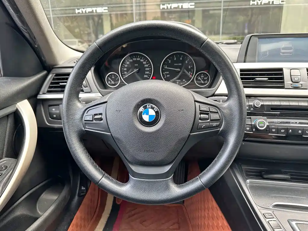 BMW 3 Series — миниатюра 13