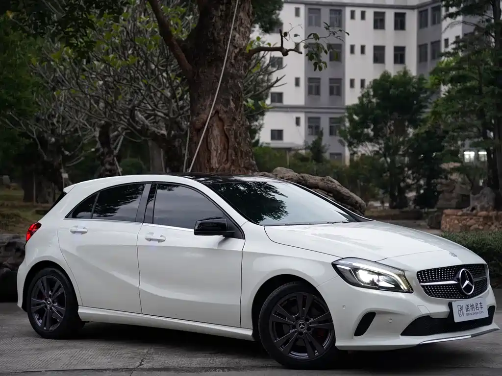 MERCEDES-BENZ A CLASS