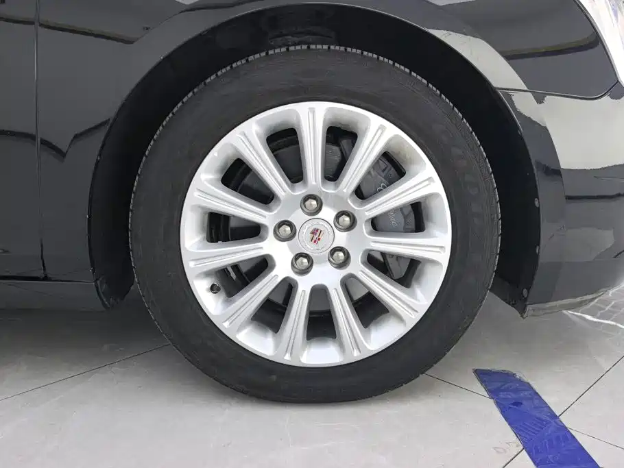 Cadillac XTS — миниатюра 6