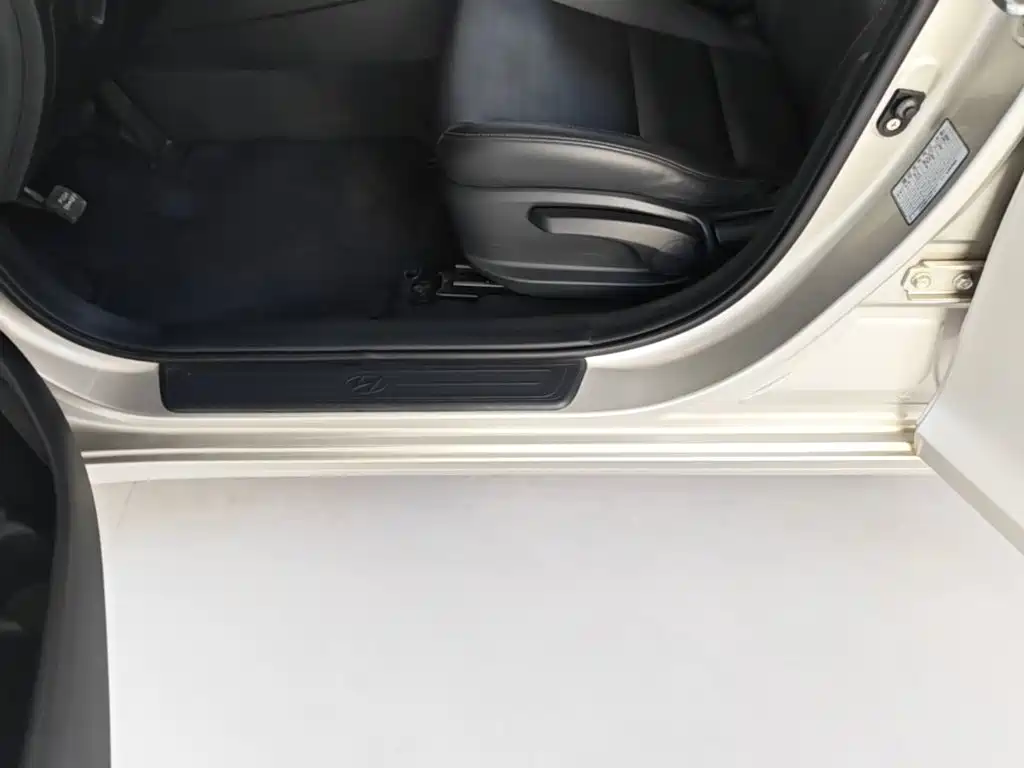 Hyundai Mistra — миниатюра 22