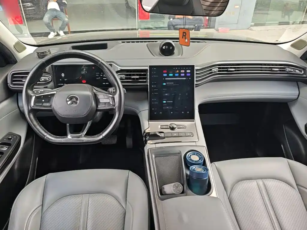NIO ES6 — миниатюра 10