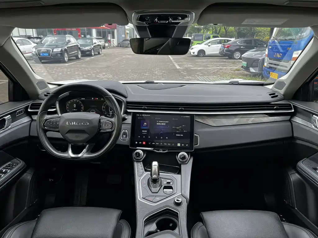 Lynk & Co 01 — миниатюра 11